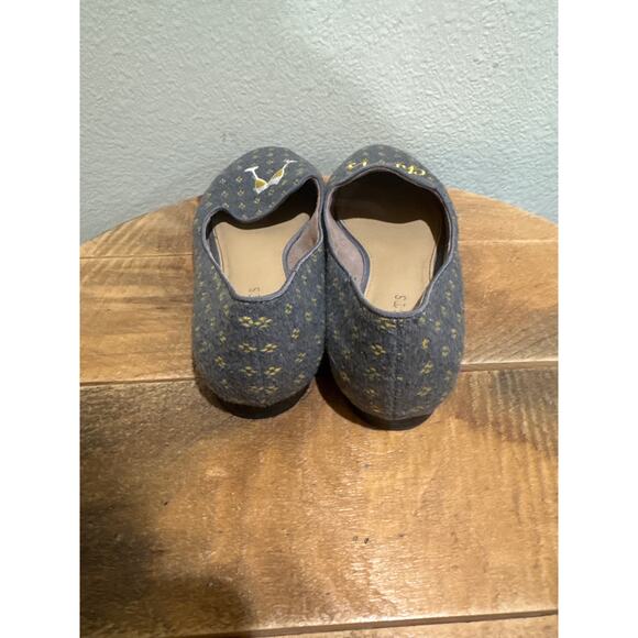 Womens Talbots  Ryan Embroidered Champagne/Cheers Gray Slip-On Flat Loafers  9.5 - Picture 4 of 7